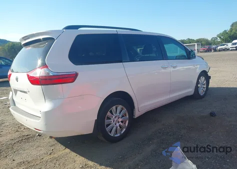 2017 Toyota Sienna Xle/Limited z USA, uszkodzony, nr VIN 5TDDZ3DC6HS167193
